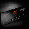 ADVANCE ACOUSTIC A12 APEX 30TH amplificateur, gros plan boutons analog, digital et tubes orangés