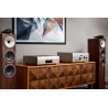 DENON DCD-30000NE lecteur SACD argent, installation hi-fi avec amplificateur et enceintes colonne