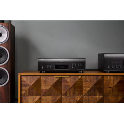 DENON DCD-3000NE lecteur SACD noir, installation hi-fi avec enceintes colonne et ampli