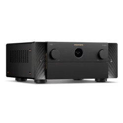 MARANTZ AV 30 préamplificateur AV, vue trois quarts trappe fermée flancs texturés