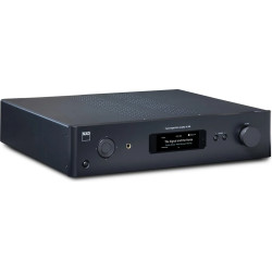 NAD C379 amplificateur DAC hybride, vue de trois quarts finition noire avec façade et écran OLED