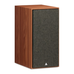 TRIANGLE BOREA BR04 enceinte bibliothèque, grille tissu grise fixée vue trois quarts noyer