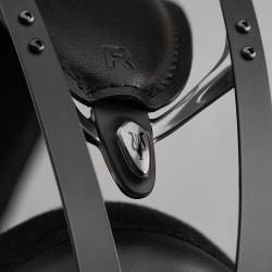 MEZE 105 AER casque, détail bandeau cuir marquage R et fixation métallique