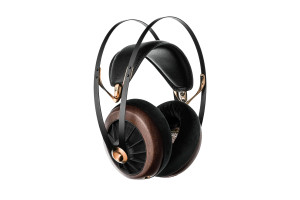MEZE 109 PRO casque audio haute fidélité ouvert, coques bois arceau cuir noir et finition cuivre trois quarts
