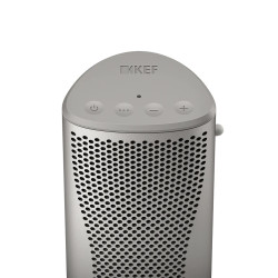 KEF MUO enceinte Bluetooth argent, détail panneau supérieur boutons marche lecture et volume