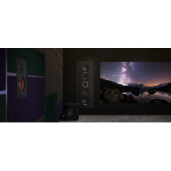 DALI PHANTOM S-280 enceinte encastrable en installation home cinéma avec caisson et écran projection