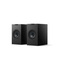 KEF Q1 META enceinte bibliothèque hi-fi finition noir, paire vue de trois quarts avec driver Uni-Q coaxial