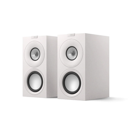 KEF Q-Concerto META enceintes bibliothèque HI-FI finition blanc, paire vue trois quarts avec tweeter Uni-Q coaxial