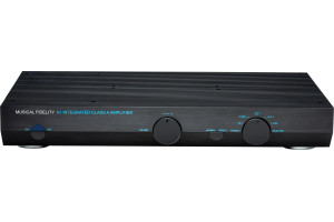 MUSICAL FIDELITY A1 amplificateur intégré classe A, façade noire vue de face avec volume et sélecteur sources