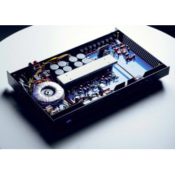 MUSICAL FIDELITY A1 amplificateur classe A, vue intérieure transformateur toroïdal et circuits imprimés