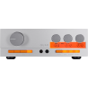 QUAD QUAD 33 préamplificateur HI-FI, vue de face finition argent avec afficheur orange et touches lumineuses