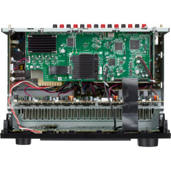 DENON AVR-X2900H amplificateur AV, vue intérieure circuits imprimés et dissipateur thermique