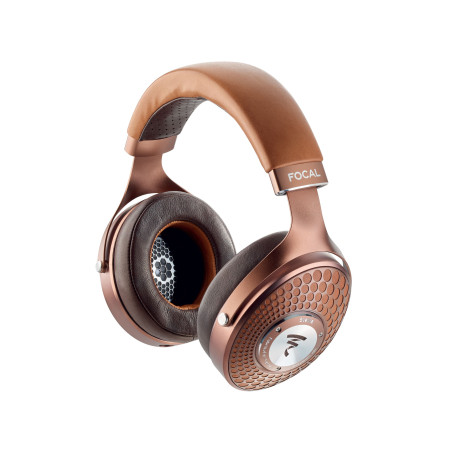 FOCAL STELLIA Reconditionné casque audio circum-aural, finition cuir cognac et cuivre vue trois quarts