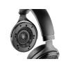 FOCAL UTOPIA reconditionné casque hi-fi, gros plan transducteur en M et grille hexagonale