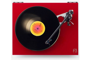 REGA Planar 3 Nd3 platine vinyle rouge, vue de dessus avec disque, bras et cellule installés