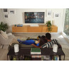 SONOS ERA 100 SL paire d'enceintes surround blanches, salon avec couple devant TV murale