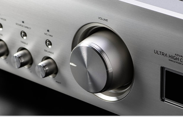 DENON PMA-1700NE Commandes électriques haute précision
